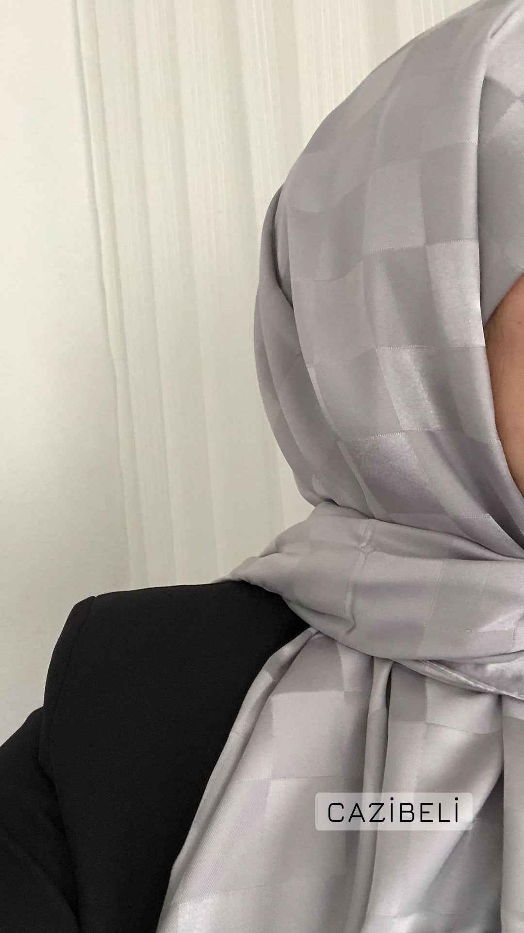 Dama Desen Gri Jakar Şal